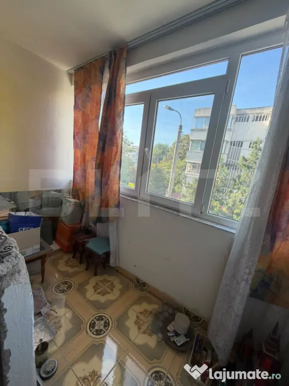 Blitz oferă spre vânzare apartament 3 camere, etaj 2, zona - Galati (Galati)