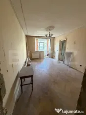 Blitz oferă spre vânzare apartament 3 camere, etaj 2, zona 