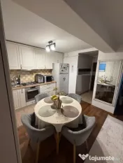 Apartament 3 camere, etaj intermediar, 75,5 mp totali, carti 