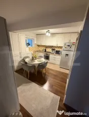 Apartament 3 camere, etaj intermediar, 75,5 mp totali, carti 