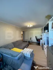 Apartament 3 camere, etaj intermediar, 75,5 mp totali, carti 