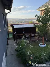 Casa cu 3 camere 120 mp si 300 mp curte libera in Sannicoara