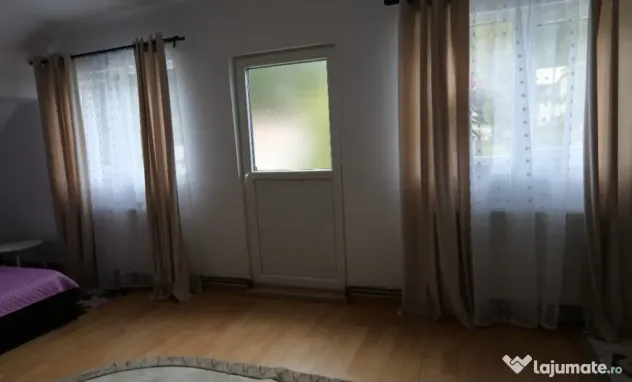 Garsoniera spre inchiriere - Busteni (Prahova)