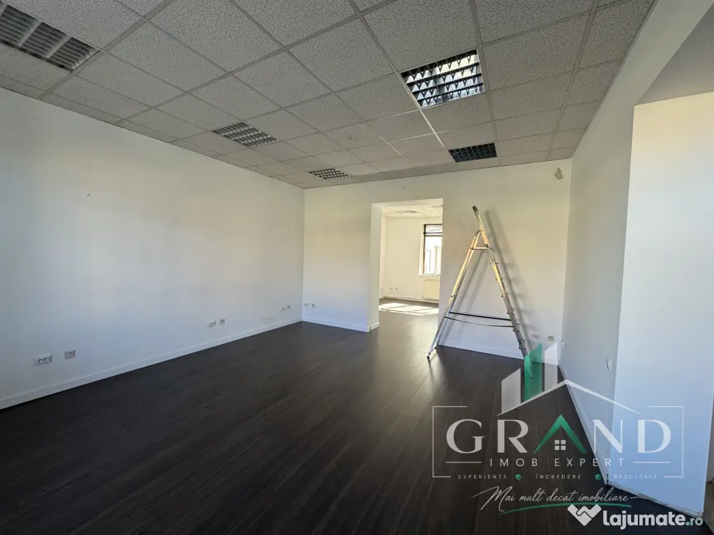 Spațiu versatil de 100 mp, 3 încăperi, 2 băi | Andrei Mu - Cluj-Napoca (Cluj)