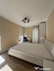 Apartament cu 3 camere, 71.9 mp, zona Centrul Vechi 