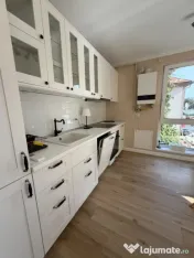 Apartament cu 3 camere, 71.9 mp, zona Centrul Vechi 