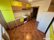 Apartament 3 camere zona Dacia - Victoria cu Centrala