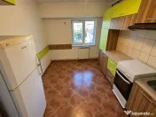 Apartament 3 camere zona Dacia - Victoria cu Centrala