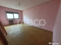 Apartament 2 camere decomandat 45 mp utili zona Plopului
