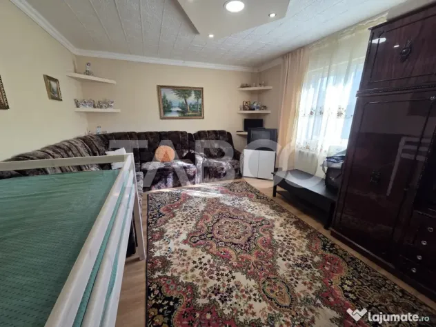 Casa 2 camere curte comuna de vanzare zona Centrala 47 mp ut - Fagaras (Brasov)