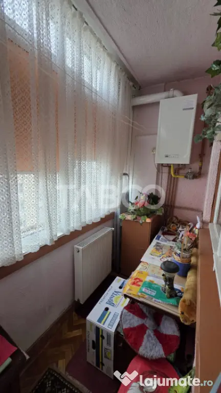 Apartament cu 2 camere de vanzare zona Ciserom - Sebes (Alba)