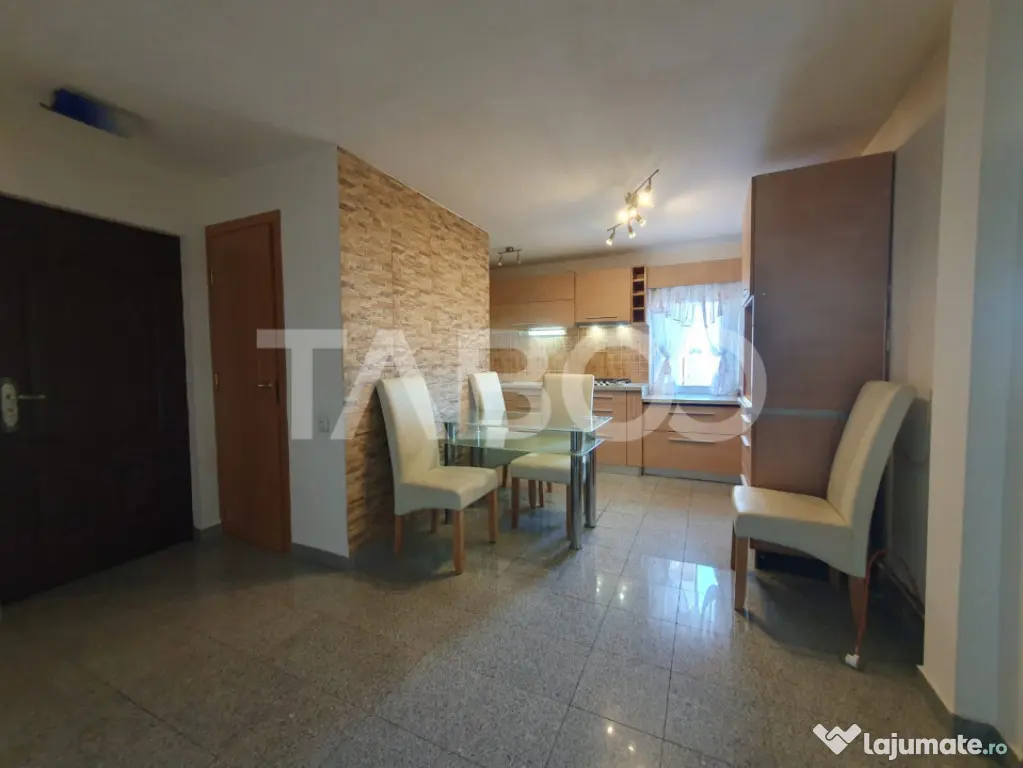 Apartament 3 camere decomandat 80 mp + 2 balcoane zona Teiul - Fagaras (Brasov)