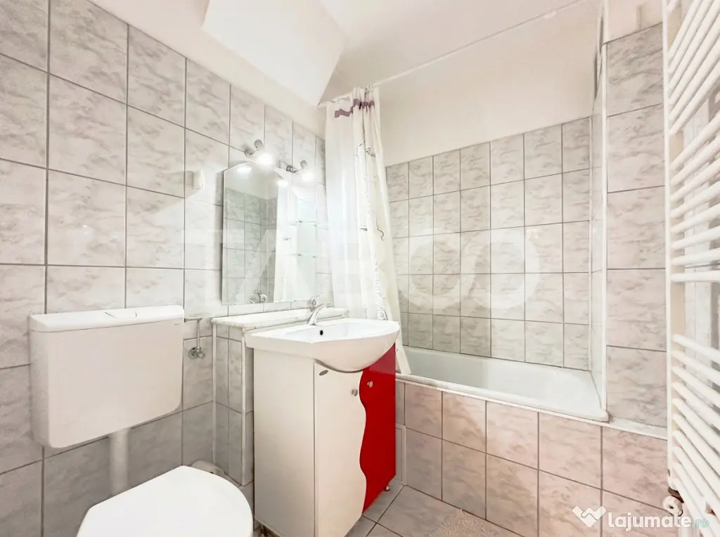 Apartament cu 4 camere de vanzare Comision 0% Stadion Corvin - Hunedoara (Hunedoara)