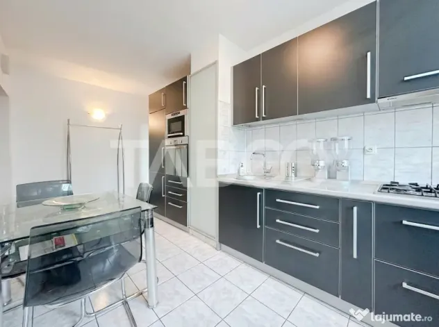 Apartament cu 4 camere de vanzare Comision 0% Stadion Corvin - Hunedoara (Hunedoara)