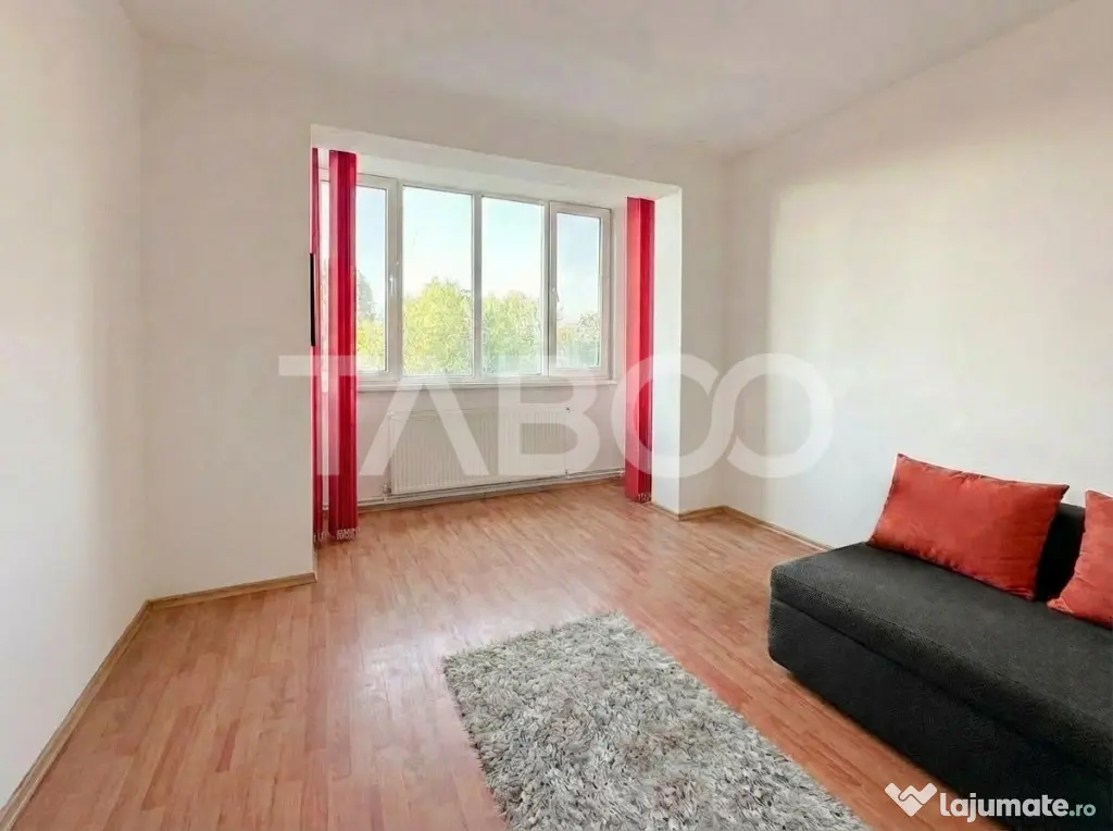 Apartament cu 4 camere de vanzare Comision 0% Stadion Corvin - Hunedoara (Hunedoara)