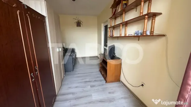 Apartament 3 camere 2 balcoane etaj intermediar zona Terezi - Sibiu (Sibiu)