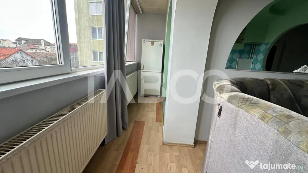 Apartament 3 camere 2 balcoane etaj intermediar zona Terezi - Sibiu (Sibiu)