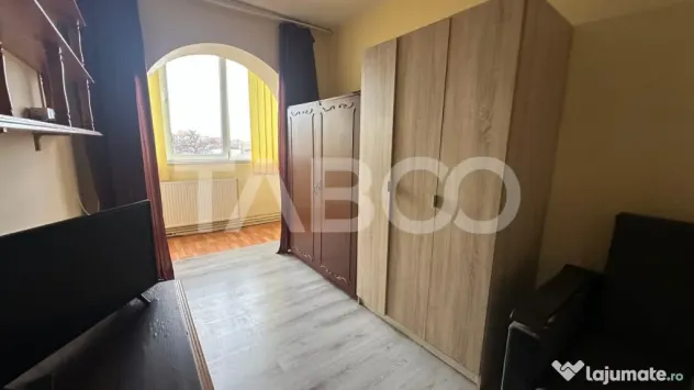 Apartament 3 camere 2 balcoane etaj intermediar zona Terezi - Sibiu (Sibiu)
