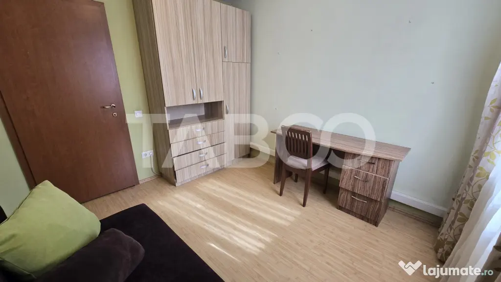 Apartament de vanzare 70mp 3 camere decomandate in zona Raho - Sibiu (Sibiu)