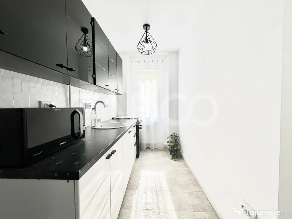 Apartament cu 2 camere in Manastur la cheie cu boxa zona Baz - Cluj-Napoca (Cluj)
