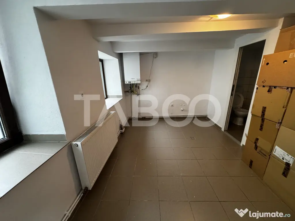 Spatiu comercial 4 camere 84 mpu doua intrari la strada Oras - Sibiu (Sibiu)