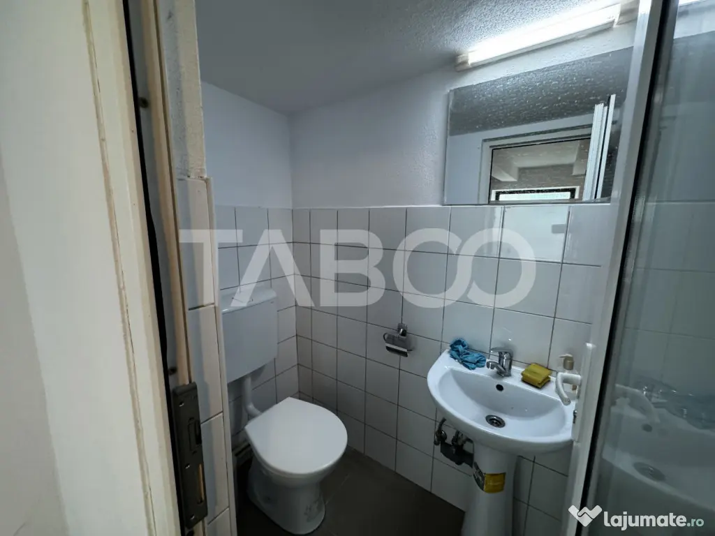 Spatiu comercial 4 camere 84 mpu doua intrari la strada Oras - Sibiu (Sibiu)