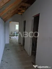Casa de vanzare individuala cu 500 mp teren liber Gusterita 