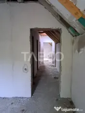 Casa de vanzare individuala cu 500 mp teren liber Gusterita 