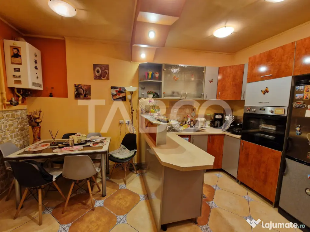 Apartament 89 mpu 4 camere 2 bai loc parcare si pivnita cent - Sibiu (Sibiu)