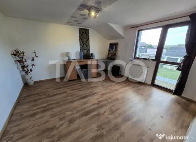 Casa de vanzare cu 6 camere 2 parcari curte libera 200 mp in - Sibiu (Sibiu)