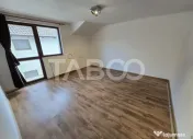 Casa de vanzare cu 6 camere 2 parcari curte libera 200 mp in