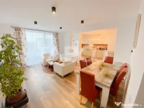 Casa cu 4 camere si vedere panoramica chiar la intrare In Cr