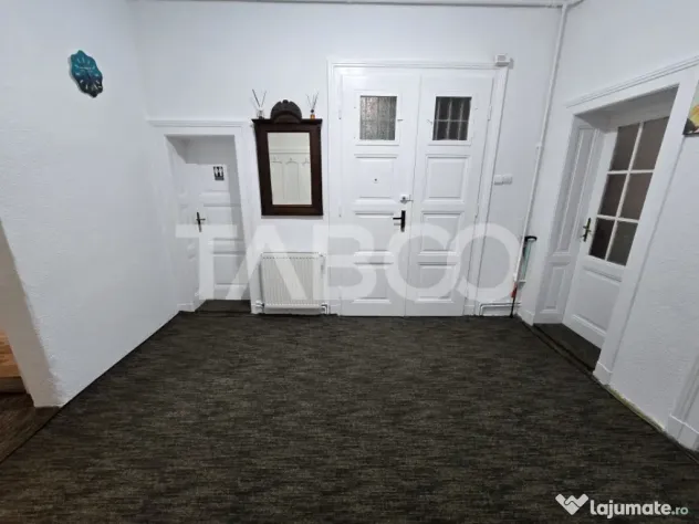 Apartament decomandat 4 camere 130mpu pivnita acces auto Ora - Sibiu (Sibiu)