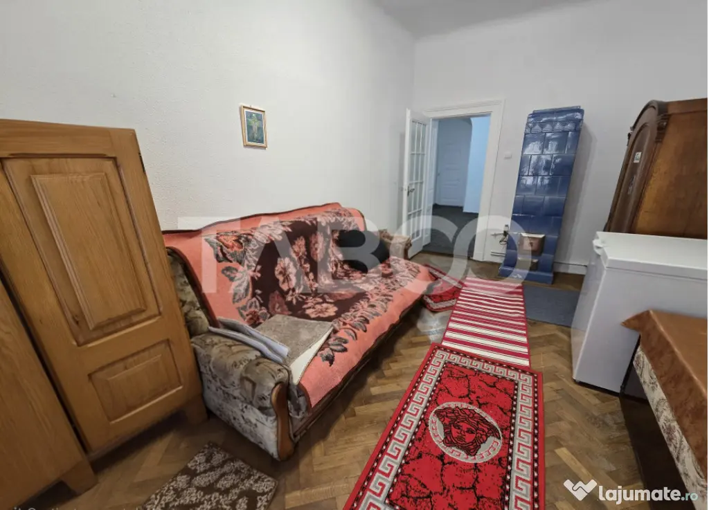 Apartament decomandat 4 camere 130mpu pivnita acces auto Ora - Sibiu (Sibiu)