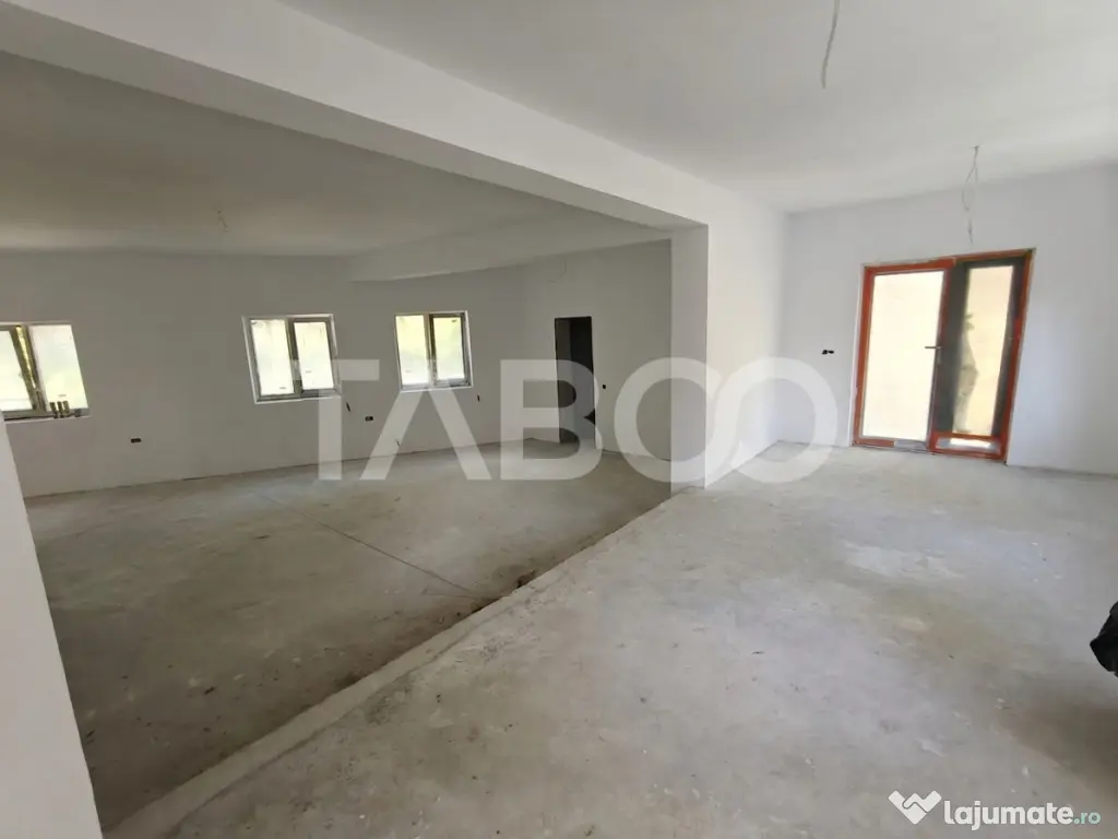 Casa spatioasa - aer curat si priveliste spre munti - teren - Cisnadioara (Sibiu)
