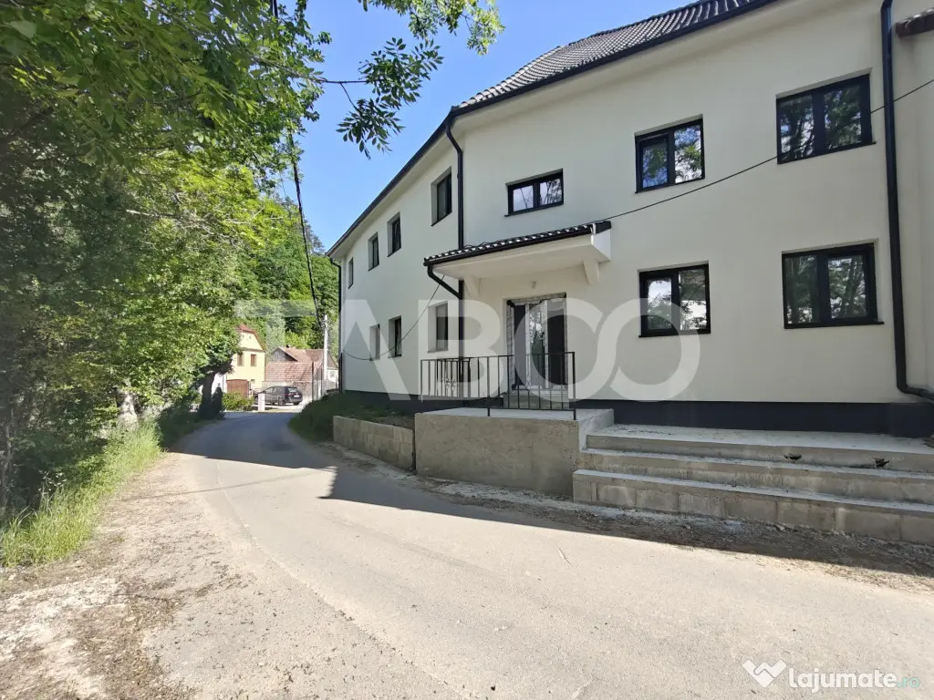 Casa spatioasa - aer curat si priveliste spre munti - teren - Cisnadioara (Sibiu)