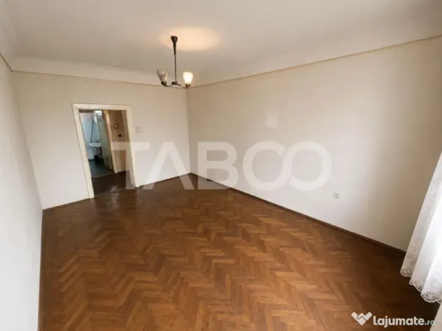 Casa individuala de vanzare 332mpu curte 295mp zona Piata Cl - Sibiu (Sibiu)