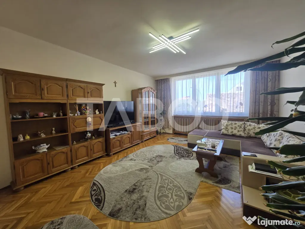 Casa individuala de vanzare 332mpu curte 295mp zona Piata Cl - Sibiu (Sibiu)