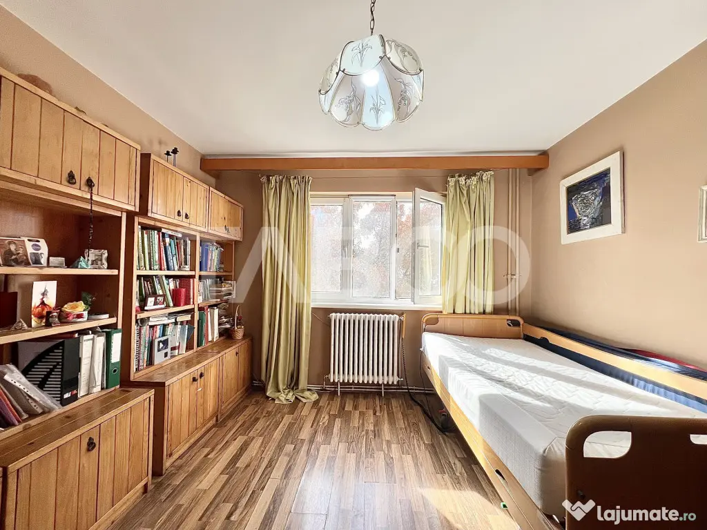 Apartament cu 3 camere de vanzare in Manastur izolat 2 balco - Cluj-Napoca (Cluj)