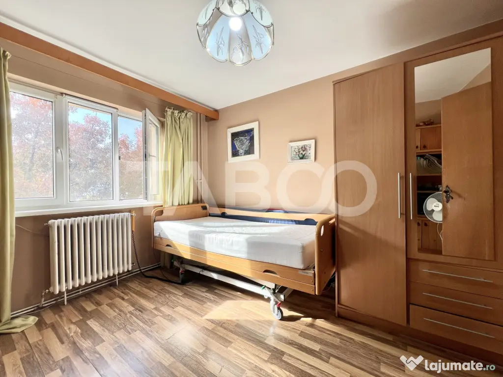 Apartament cu 3 camere de vanzare in Manastur izolat 2 balco - Cluj-Napoca (Cluj)