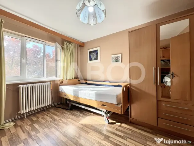Apartament cu 3 camere de vanzare in Manastur izolat 2 balco - Cluj-Napoca (Cluj)