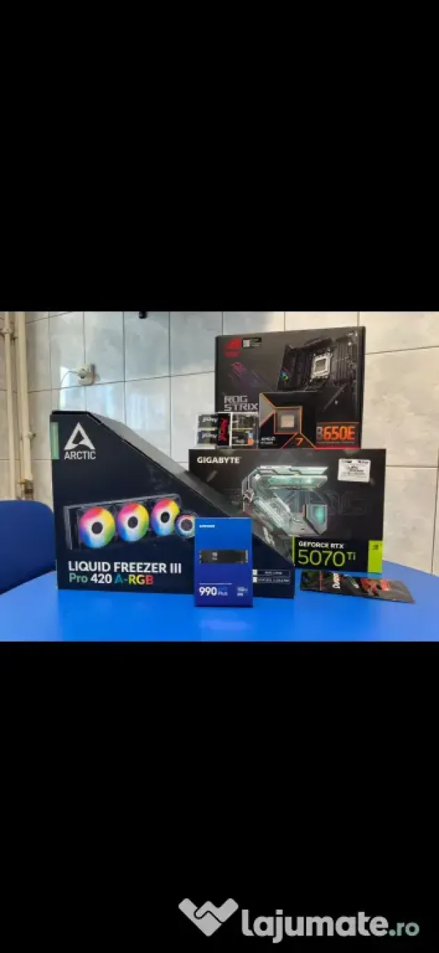 Setup gaming Ryzen 7 9700x RTX 5070 Ti