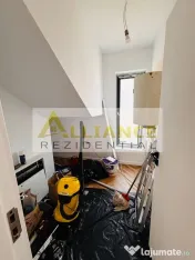 Casa individuala cu piscina incalzita 5 camere 120 mp utili 280