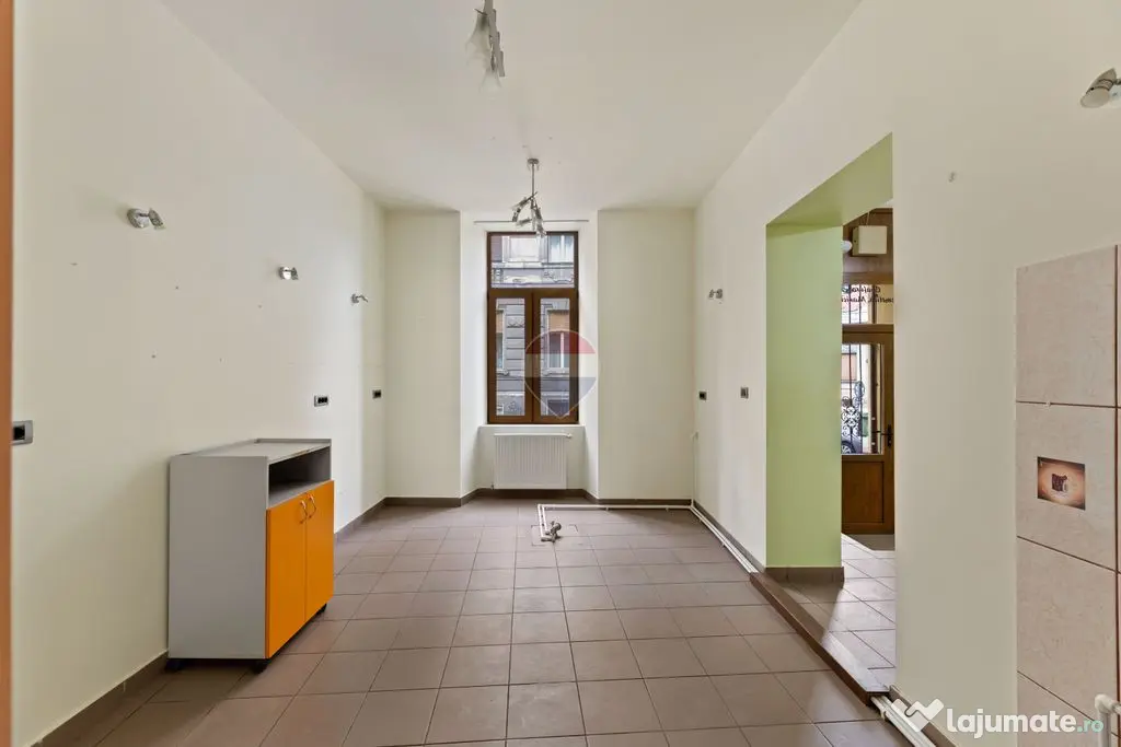 Apartament 2 camere, ampasare la cativa pasi de Primarie-Episcopiei 1 - Arad (Arad)