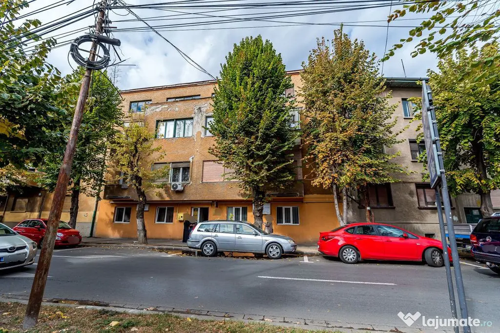 Apartament 3 camere + GARAJ PROPRIU pe B-dul Vasile Milea | Etaj 2 - Arad (Arad)