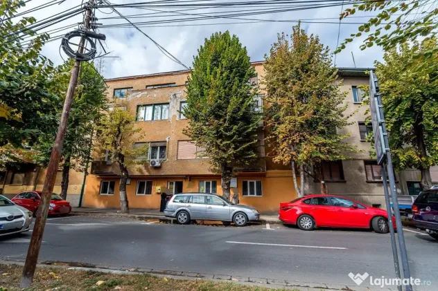 Apartament 3 camere + GARAJ PROPRIU pe B-dul Vasile Milea | Etaj 2 - Arad (Arad)