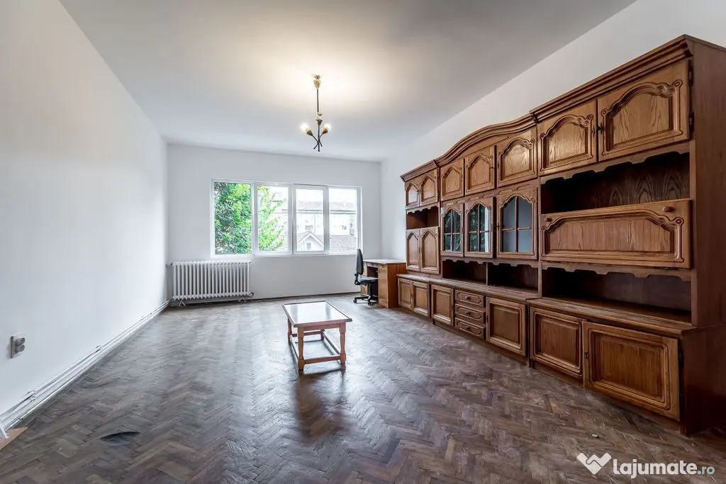 Apartament 3 camere + GARAJ PROPRIU pe B-dul Vasile Milea | Etaj 2 - Arad (Arad)