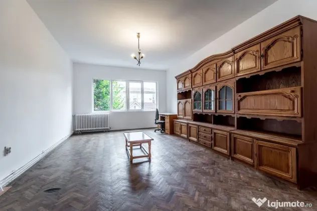 Apartament 3 camere + GARAJ PROPRIU pe B-dul Vasile Milea | Etaj 2 - Arad (Arad)