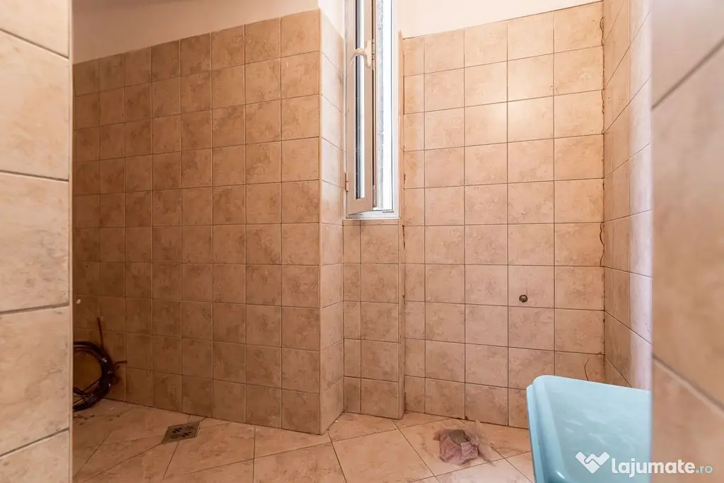 Apartament 3 camere + GARAJ PROPRIU pe B-dul Vasile Milea | Etaj 2 - Arad (Arad)
