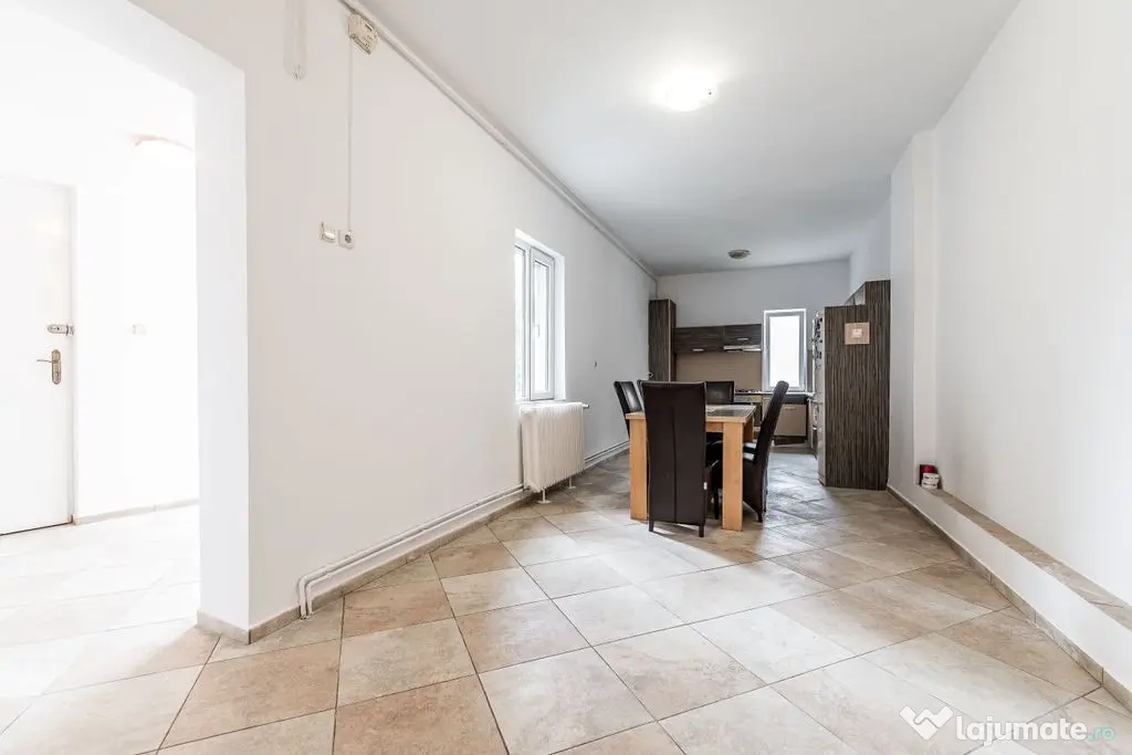 Apartament 3 camere + GARAJ PROPRIU pe B-dul Vasile Milea | Etaj 2 - Arad (Arad)